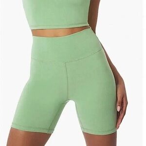 We Wore What Seamless Biker Shorts in Solid Fair Green
